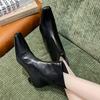 Botines Cortos de Estilo Francés Talla Grande para Mujer 2025 Estilo Nuevo Versátiles Tacón de Aguja Tacón Medio Caña Ancha Botas Ajustadas Botas Color Nude