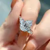 Anillo de moissanita de simulación con forma de pera de gota de agua para mujer, circonita en quilates, tres piedras, abierto, para boda, anillo de diamantes, venta al por mayor de fábrica