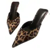 Mules de Punta para Mujer 2026 Versión Coreana para Uso en Exteriores, Moda Europea y Americana Ante Mocasines Elegantes Tacón Fino Punta Cerrada Mules de Tacón Alto
