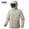 Chaqueta softshell impermeable y cortavientos para exteriores con forro de forro polar, chaqueta con capucha casual versátil de moda, abrigo de senderismo de una sola capa