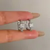 Nuevos Pendientes de Aro Pequeños de Lujo de Moda para Mujer, Brazaletes de Oreja Únicos Minimalistas Elegantes, Accesorios para Orejas Versátiles de Moda