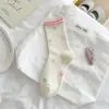 Calcetines dulces de oso estilo japonés para otoño e invierno para mujer, calcetines de encaje a media pantorrilla estilo universitario, calcetines casuales versátiles lindos de dibujos animados para mujer
