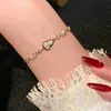 Pulsera de Flor con Forma de Diamante de Zirconia Estilo Coreano, Sencilla y Moderna, Versátil para el Viaje Diario, Lujo Ligero y Sensación de Alta Gama, Joyería para Mujer
