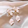 Pendientes Florales Estilo Vacacional para Mujer, Pendientes Únicos y Hermosos, Nuevo Estilo 2026, Lujo Ligero, Elegantes Accesorios de Oreja con Borlas