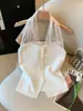 Camisola de Encaje Dulce Estilo Francés con Parches, Cuello Halter para Mujer, Verano 2026, Elegante, Ajustado, Top Corto de Moda