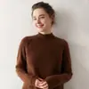 Coleção Outono/Inverno 2026 Bai Cai Rong: Suéter de Cashmere com Gola Alta Meia-Calça, Mangas Raglan, Caimento Solto, Estilo Relaxado, Moda Versátil com Estampa de Bolinhas