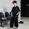 Roupa Infantil Conjunto para Meninos Outono 2026 Novo Moletom Esportivo de Outono para Crianças de Meia-idade e Mais Velhas Meninos Bonitos Estilo Primavera e Outono Tendência