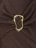 Vestido de Punto para Mujer, Marrón Oscuro, Escote Diagonal, Decoración con Anillo Metálico, Abertura Lateral, Vestido de Manga Larga, Nuevo Estilo Verano 2026