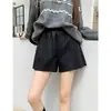 Shorts de mujer de piel sintética marrón, nueva colección de otoño 2026, de cintura alta, adelgazantes, versátiles, de corte holgado, con cordón, de pierna ancha, shorts casuales