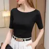 Camiseta preta de manga média para mulheres, novo modelo primavera e outono 2026, top de modal slim fit de manga três quartos com toque de alta qualidade e decote reto
