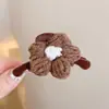 Pinza para el pelo de felpa con lunares de alta gama 2026, Pinza de tiburón moderna y exquisita para mujer, Versátil para el uso diario y el trabajo, Accesorio para el cabello