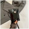 Super Popular Nicho Mini Bolsa para Celular para Mujer 2025 Nuevo Estilo de Moda de Verano Rojo Hombro Bandolera Bolsa Pequeña