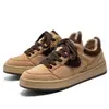 Zapatillas de caña baja estilo retro americano para hombre para primavera y otoño, con bloques de color, malla transpirable y suela gruesa, adecuadas para ir al trabajo, ropa urbana y skateboarding.