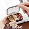 Mini Pastillero, Caja Portátil Dispensadora de Medicamentos, Tres Comidas al Día, Mini Pastillero a Prueba de Luz, Pastillero Pequeño para Usar en Movimiento
