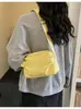 Bolso Cruzado de Moda Nuevo 2026 para Mujer, Bolso Cuadrado Pequeño Versátil y Sencillo para el Trabajo con Letras Bordadas, Bolso de Hombro