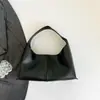 Bolso de mano plisado con forma de media luna de comercio exterior, nueva colección otoño/invierno 2026, bolso de mujer retro y elegante, diseño de nicho y único