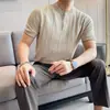 Camiseta masculina de malha fina com mistura de linho, toque suave, estilo old money, gola Henry, mangas curtas com punho em bloco de cores, respirável