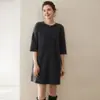 Vestido de Tricô Feminino Gola Redonda 100% Caxemira Pura Outono e Inverno Comprimento Médio Estilo Japonês Tricô Suéter Acima do Joelho