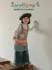 Wuli Bu Yi [Procesamiento Personalizado] Suéter de Punto de Manga Larga Redondo Otoño-Invierno con Degradado y Grafiti, Falda de Tirantes Base Suelta