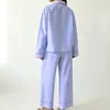 Conjunto de pijama largo de algodón puro a rayas para talla grande, manga larga y pantalón largo, holgado, 2026, otoño europeo y americano, venta al por mayor, nueva ropa de casa para mujer