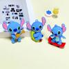 XQ429 creativo divertido puntada muñeca tridimensional accesorios caja ciega excavadora juguete accesorios decoración zapatos con agujeros
