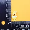 Hielo luminoso a través de Mickey oso fresa caca-caca linna belle accesorios de resina pegamento de crema funda de teléfono móvil extensión un al por mayor