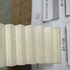 Fábrica de tela para cortinas tipo panal al por mayor dormitorio hogar 26mm20mm cortina parasol sin perforaciones impermeable silenciosa protector solar