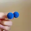 Brincos de Bola de Veludo para Mulheres 2025 Novo Estilo Popular Brincos Delicados de Alta Qualidade Únicos Versáteis Exquisitos Acessórios de Orelha