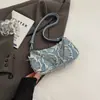 Bolso de Mujer de Alta Gama Transfronterizo Diseño de Nicho Bolso de Hombro con Borlas para Mujer Nuevo 2024 Bolso Mini tipo Bagel