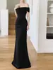 Vestido de noite estilo Hepburn um ombro cintura marcada cauda de sereia emagrecedor anfitrião de banquete temperamento de alta classe sensação de alta qualidade fotografia de viagem vestido de noiva leve feminino