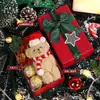 Presentes de Natal para Funcionários da Empresa Podem Ser Personalizados como Pequenos Presentes para Estrangeiros na Véspera de Natal. Lembrancinhas Práticas e Criativas para Empresas
