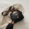 Bolso Casual para Mujer Bolso de Mujer 2024 Nuevo Color Sólido Prisma Un Solo Hombro Cruzado Pequeño Bolso Cuadrado Casual Correa Ancha para el Hombro Estilo Occidental