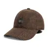 Nueva gorra de béisbol a cuadros para hombre de importación para otoño e invierno, cálida y protectora para los oídos, simple y versátil, con forro adicional de felpa y algodón engrosado