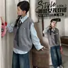 Conjunto Otoñal Estilo Universitario para Niñas 2026 Nuevo Estilo Coreano Chaleco, Camisa y Pantalones Casuales Infantiles Juego de Tres Piezas para Niños Mayores