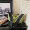 Bolso de Hombro Único de Moda Diaria Simple Japonesa Color Sólido Bolso Dumpling Deportivo Casual Patchwork Bolso Cruzado para Mujer