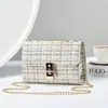 Bolsa Transversal de Corrente, Elegante Bolsa de Ombro de Lã com Fivela de Travamento, Bolsa Feminina Versátil, Bolsa Quadrada Pequena Tecida com Fio Dourado em Cor Contrastante, Luxo Leve