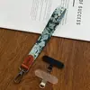 Chaveiro de Câmera Pintado Retrô com Tira Tecida, Tira de Pulso Anti-Perda, Cordão Curto Tecido para Garrafas de Água e Bolsas