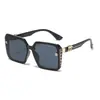 Gafas de Sol Avanzadas Resistentes a los Rayos UV para Mujer, Cuadradas de Montura Grande, Adelgazantes para Cara Redonda, Resistentes al Sol, Distintivas y a la Moda