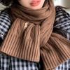 Bufanda de Lana Cálida y Espesa Bordada Estilo Ecuestre Retro Estudiante Británico para Hombres y Mujeres, Calentador de Cuello de Invierno de Moda