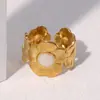 Anillo de Crisantemo de Acero Inoxidable Más Vendido Transfronterizo Estilo Francés de Lujo Ligero Anillo de Acero de Titanio 18K Que No Se Desvanece Joyería al por Mayor