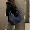 Bolso de mezclilla para mujer, gran capacidad, nuevo 2026, bolso de hombro versátil con cadena, bolso de tela con sensación de alta gama, bolso tote