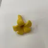 Accesorios de cuentas de flor de trompeta de arcilla suave de colores hechos a mano, flor de campana, flor de plumeria, componentes de joyería hechos a mano mini DIY simulados