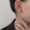Estilo japonês e coreano simples orelha-livre amor orelha clipe internet celebridade estilo frio brincos distintos único high-end elegante brincos para mulheres