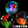 Bola saltitante brilhante, bola de cristal piscante, bola colorida que pula, brinquedo infantil piscante, atacado de brinquedos de barraca de rua, durável