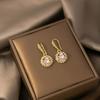 Exquisitos pendientes de piedra Hao de lujo ligeros de alta calidad, pendientes geométricos Joker con gancho para la oreja de temperamento frío a la moda, venta al por mayor