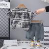 Nuevo Conjunto Casual de Dos Piezas con Camiseta de Manga Corta para Niños y Niños de Edad Media Rayas Teñidas Cuello Redondo Rayas Traje Retro de Dos Piezas Venta al por Mayor 5