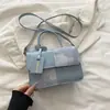 Nova Bolsa Quadrada Pequena Vintage de Verão 2026 para Mulheres, Bolsa de Ombro Transversal Simples e Versátil, Bolsa de Mão Fashion e Elegante