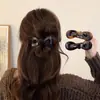 Presilha de bico de pato simples de cor sólida estilo coreano para coques no alto da cabeça, presilha de cabelo versátil de linha única para passeios casuais, acessório de cabelo feminino