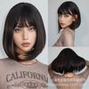 Peluca europea y americana cobertura total de la cabeza reflejos negros flequillo ordenado longitud de hombro onda corta red para la cabeza pelucas temperamentales rojas para mujer