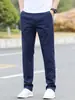 Calça casual masculina de verão, feita de algodão puro, fina e de corte solto, estilo reto, adequada para usar no verão, versátil para primavera e outono, e com um corte slim.